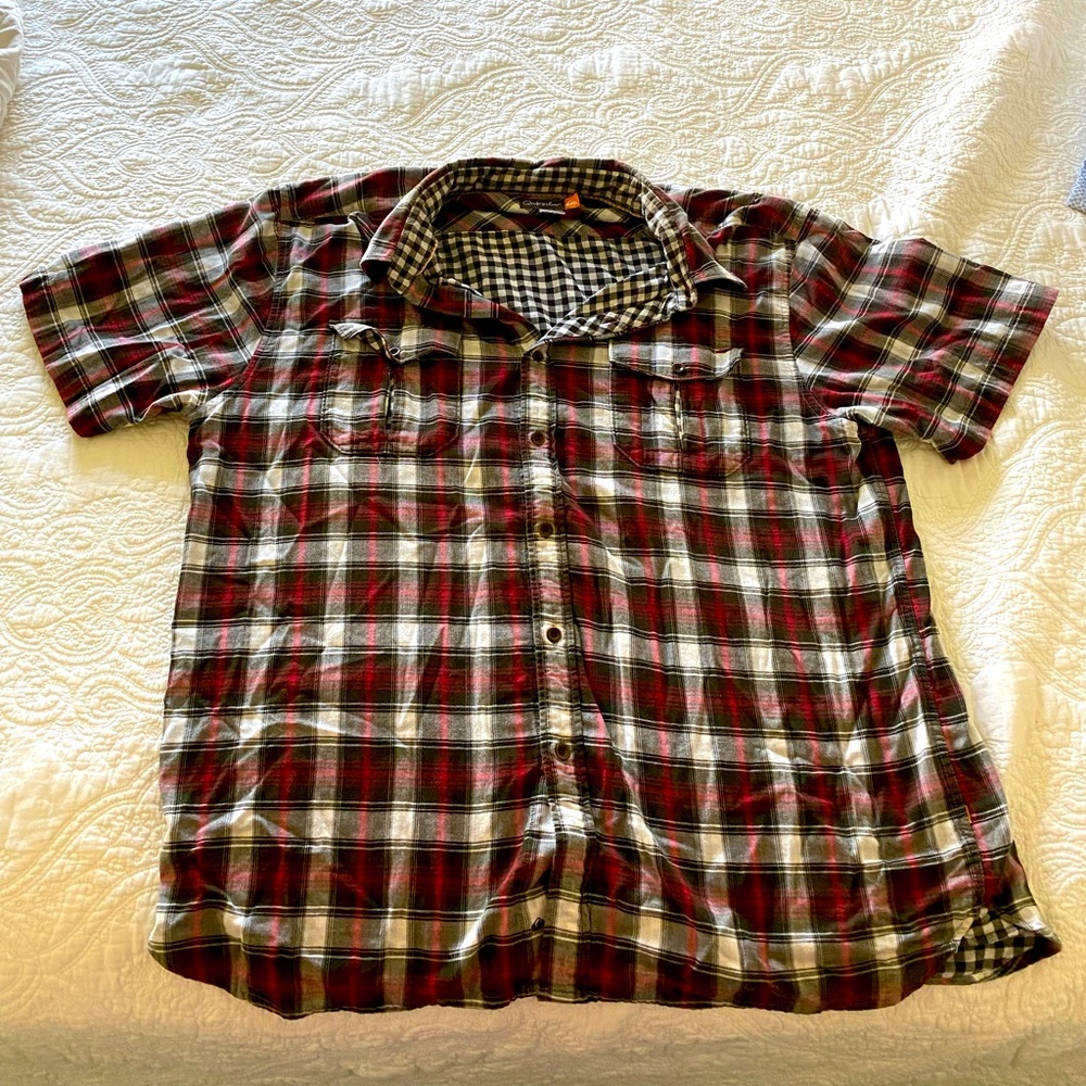 Quicksilver Plaid Button down Short sleeve shirt